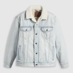 Levi’s Premium Relaxed Fit Sherpa Trucker Jacket | Men’s M size – NEW